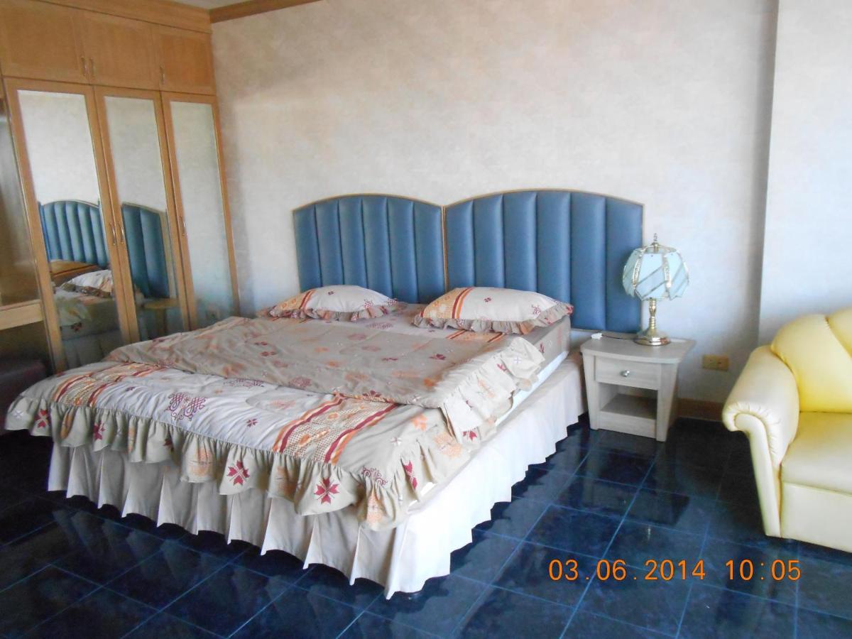 View Talay Condo #1 = Jomtien Call Me +66-8-68409-206 パッタヤー エクステリア 写真