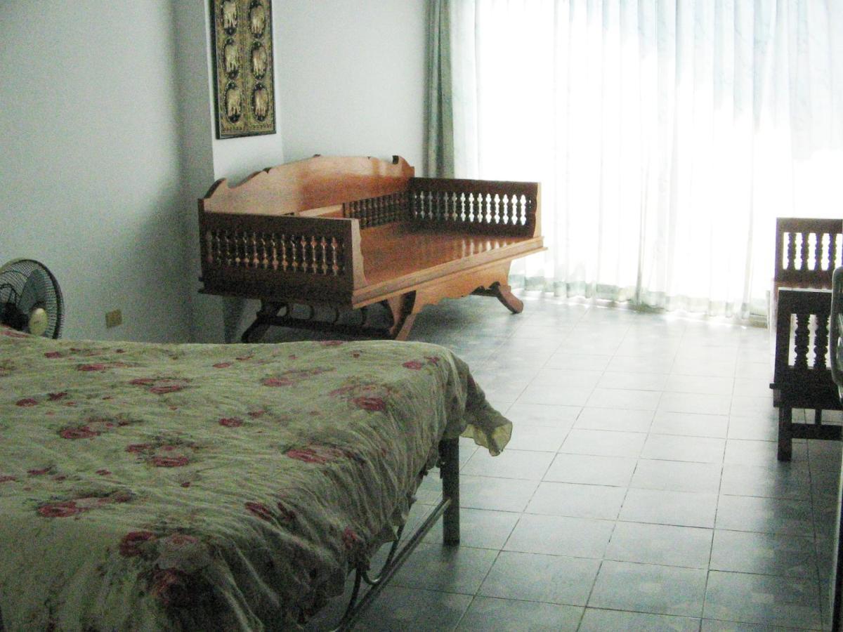 View Talay Condo #1 = Jomtien Call Me +66-8-68409-206 パッタヤー エクステリア 写真