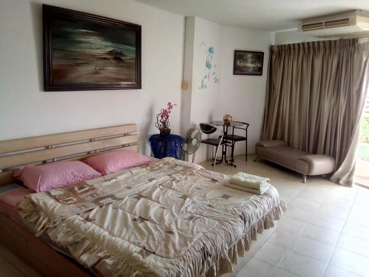 View Talay Condo #1 = Jomtien Call Me +66-8-68409-206 パッタヤー エクステリア 写真