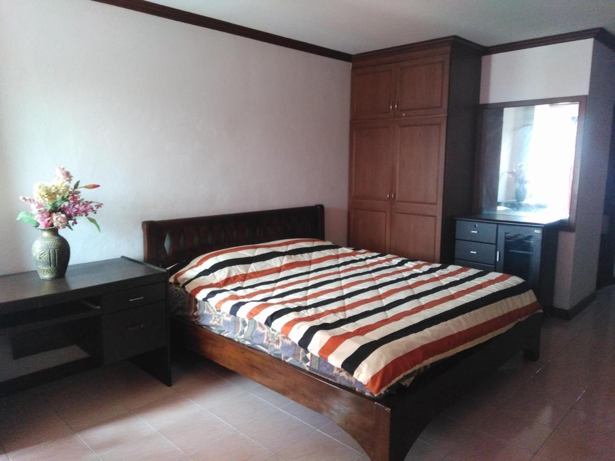 View Talay Condo #1 = Jomtien Call Me +66-8-68409-206 パッタヤー エクステリア 写真